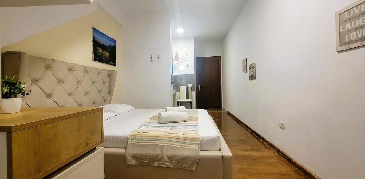 Apartament Studenti Studio'S Tirana Zewnętrze zdjęcie