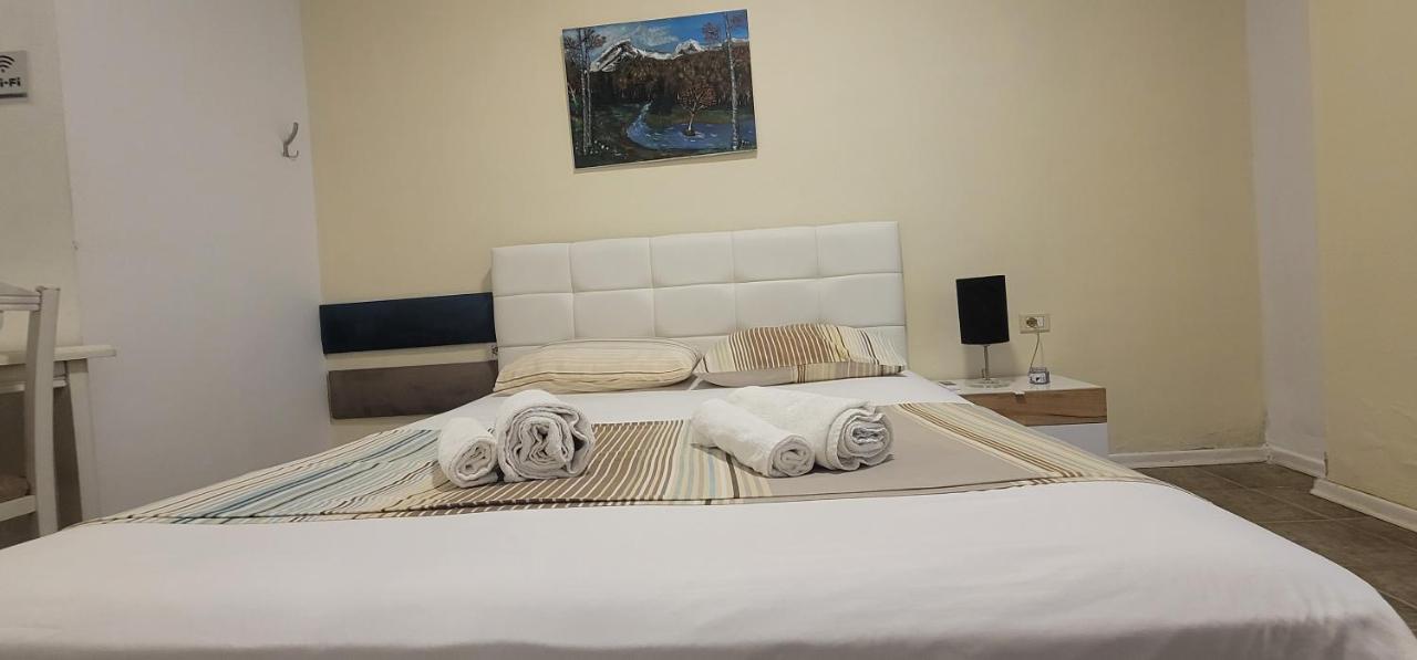 Apartament Studenti Studio'S Tirana Zewnętrze zdjęcie