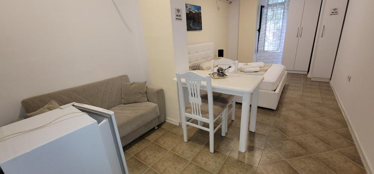 Apartament Studenti Studio'S Tirana Zewnętrze zdjęcie